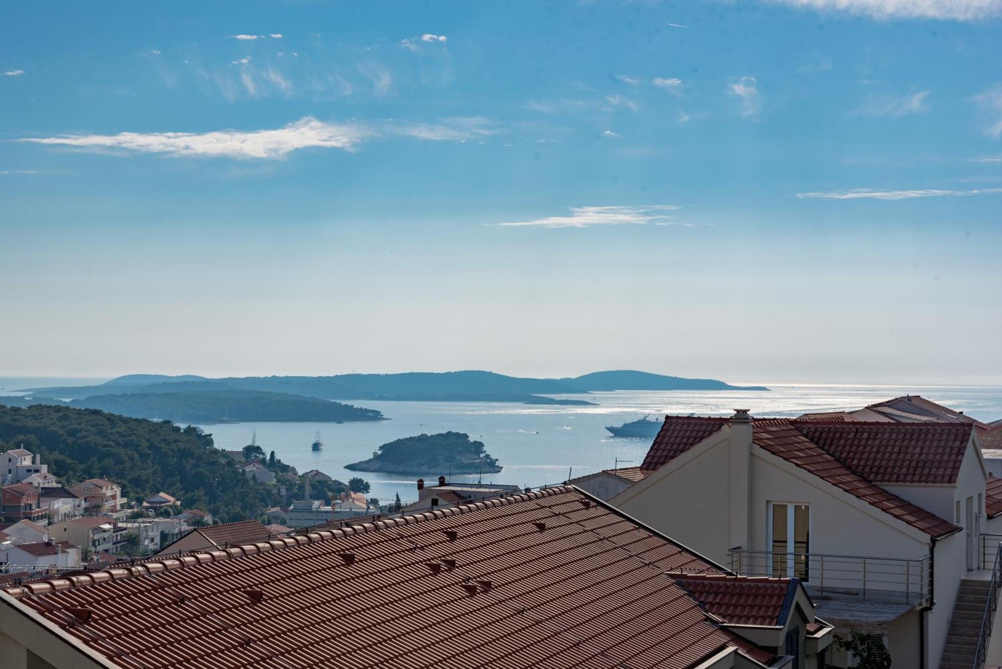 Apartments Mazuran Hvar Town Buitenkant foto