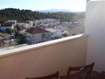 Apartments Mazuran Hvar Town Buitenkant foto